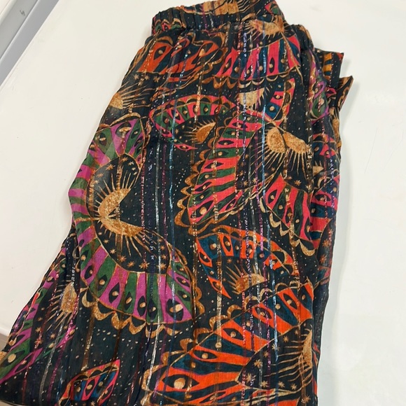 Farm rio pants brand new with tag ( a little see through) - Picture 2 of 5